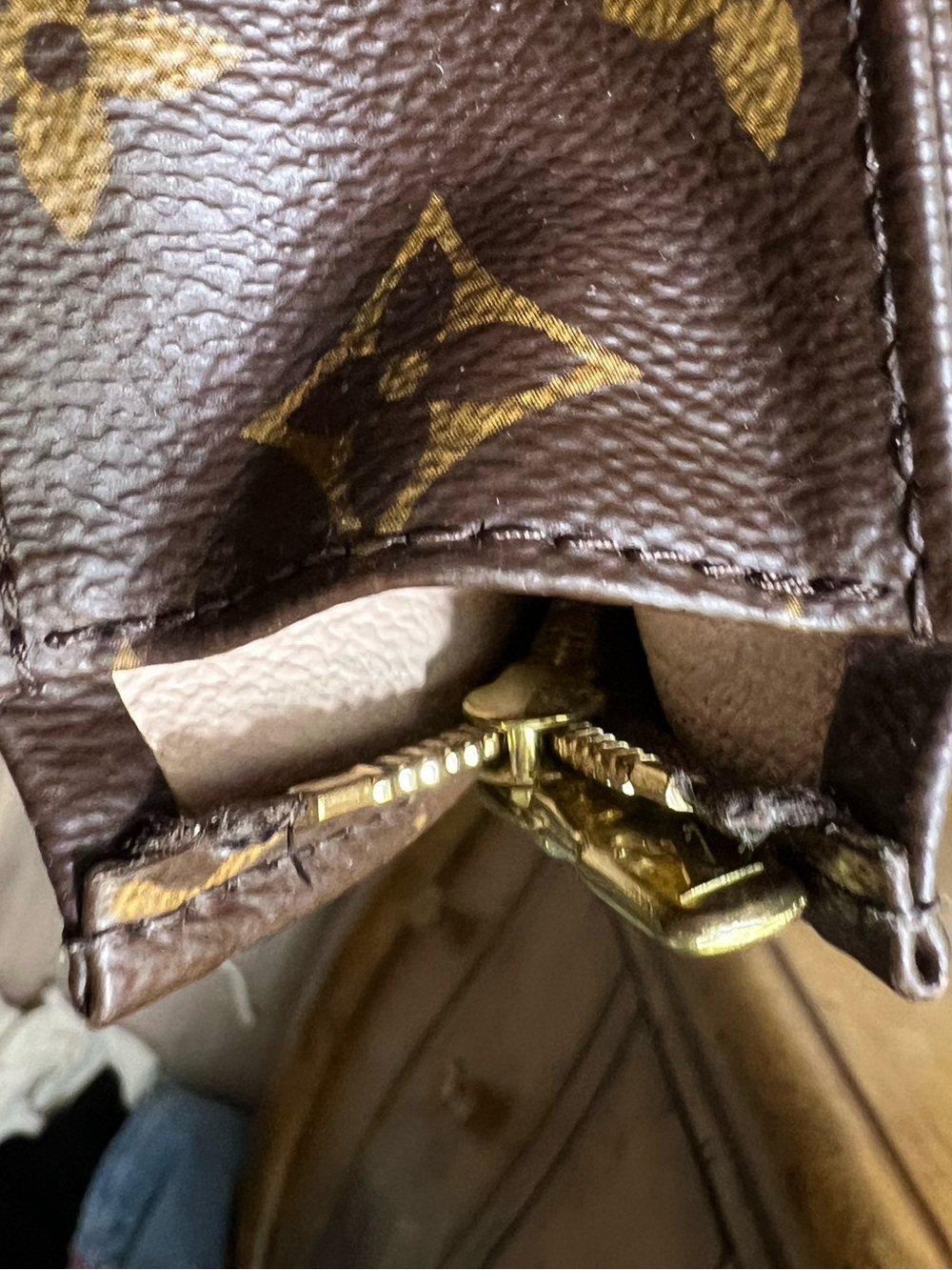 Louis Vuitton Monogram Canvas Brown & Tan Pouch - Picture 9 of 12